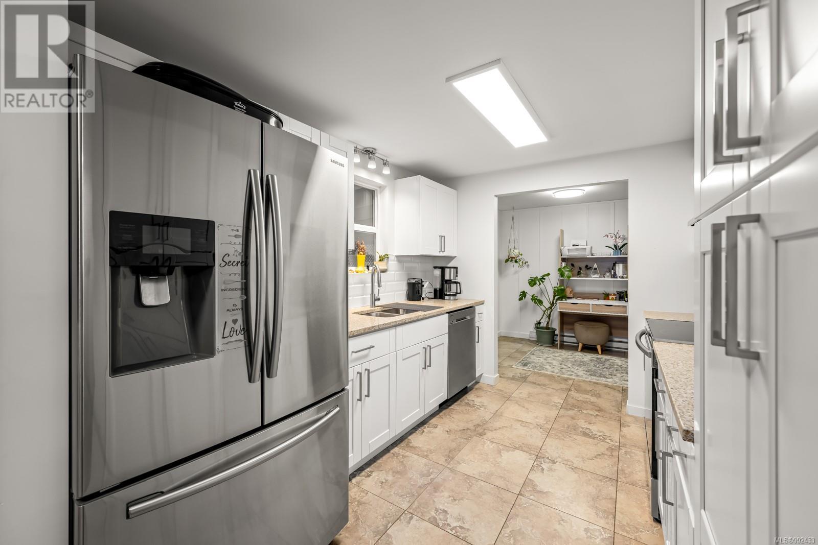 












1770 Holmstrom Rd

,
Campbell River,




British Columbia
V9W3T3

