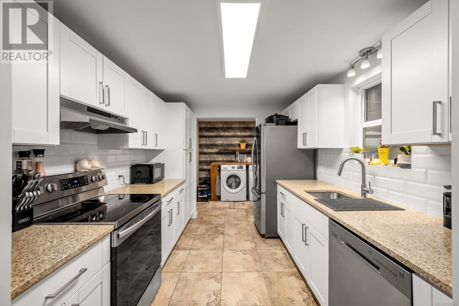 












1770 Holmstrom Rd

,
Campbell River,




British Columbia
V9W3T3

