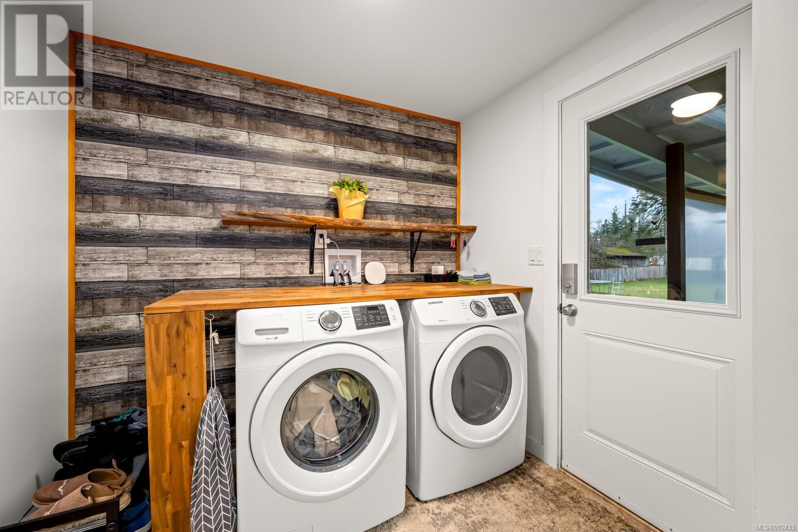 












1770 Holmstrom Rd

,
Campbell River,




British Columbia
V9W3T3

