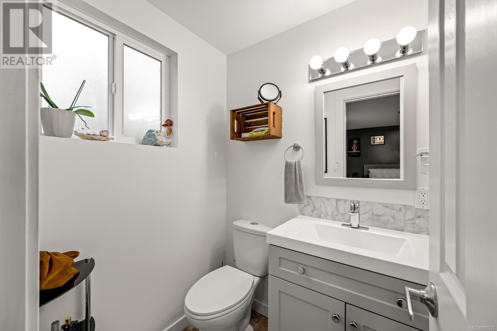 












1770 Holmstrom Rd

,
Campbell River,




British Columbia
V9W3T3

