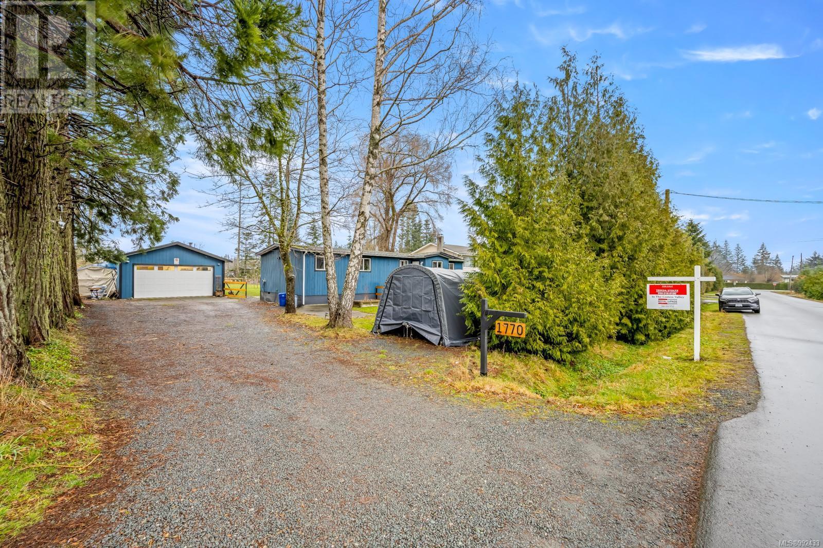 












1770 Holmstrom Rd

,
Campbell River,




British Columbia
V9W3T3

