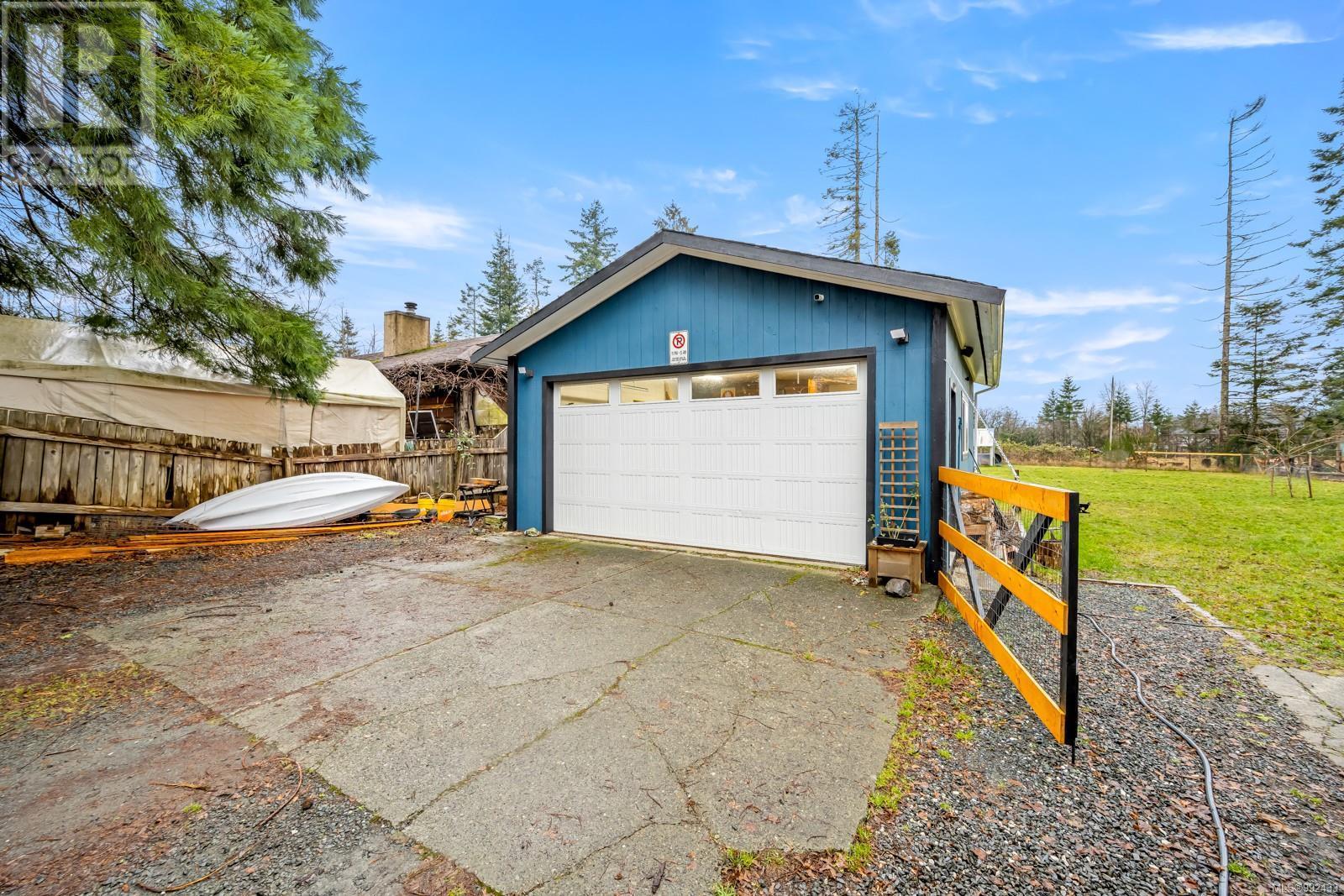 












1770 Holmstrom Rd

,
Campbell River,




British Columbia
V9W3T3

