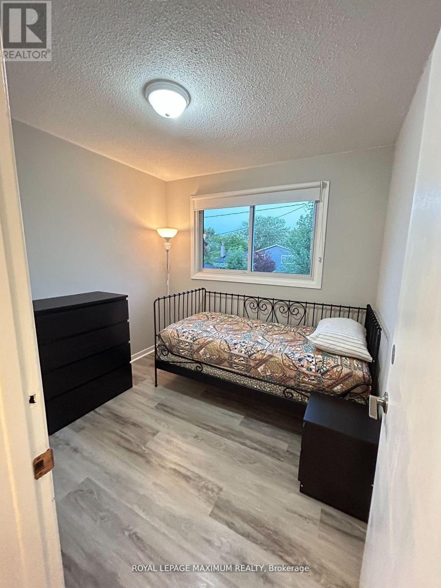 












360 FIRST AVENUE

,
Welland,




Ontario
L3C5Y9

