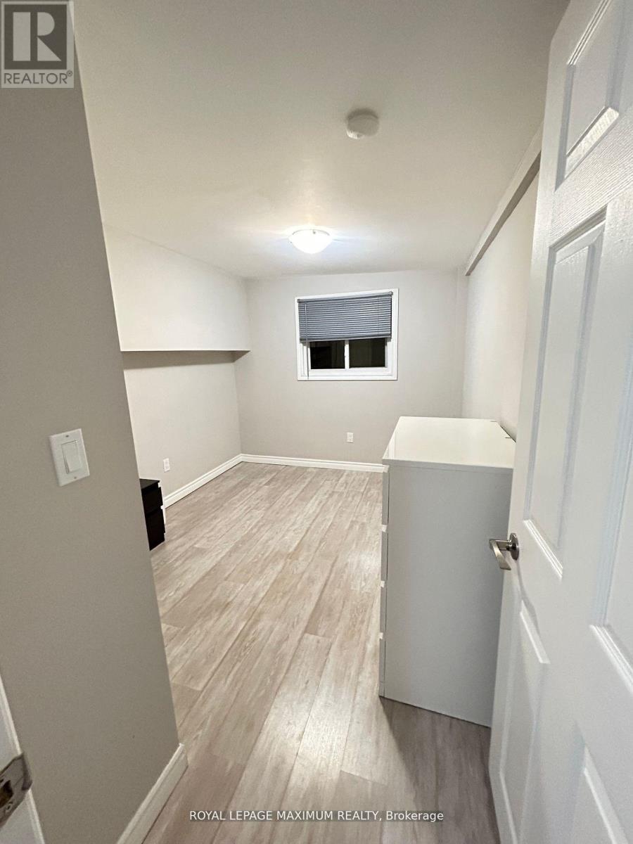 












360 FIRST AVENUE

,
Welland,




Ontario
L3C5Y9


