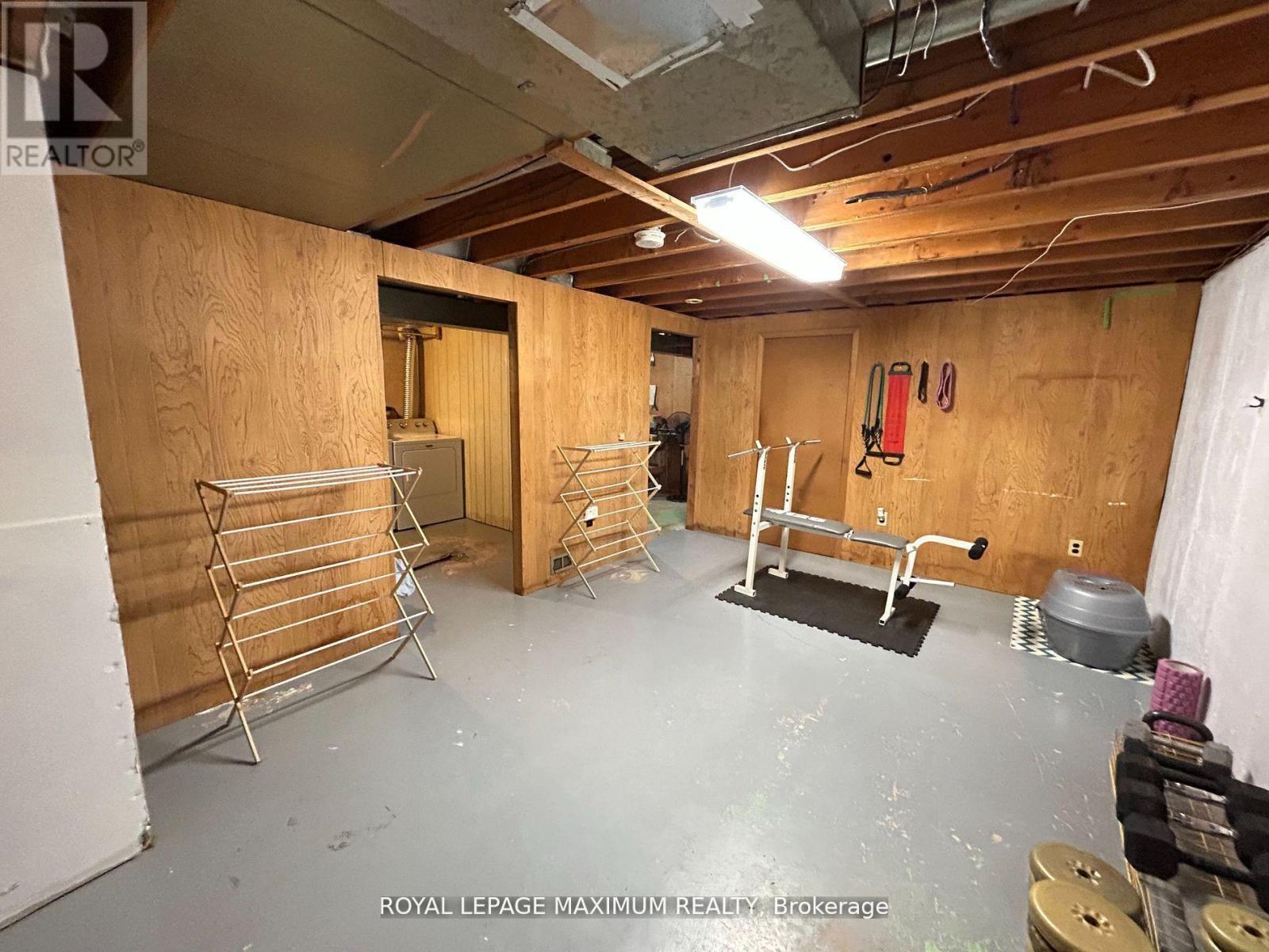 












360 FIRST AVENUE

,
Welland,




Ontario
L3C5Y9

