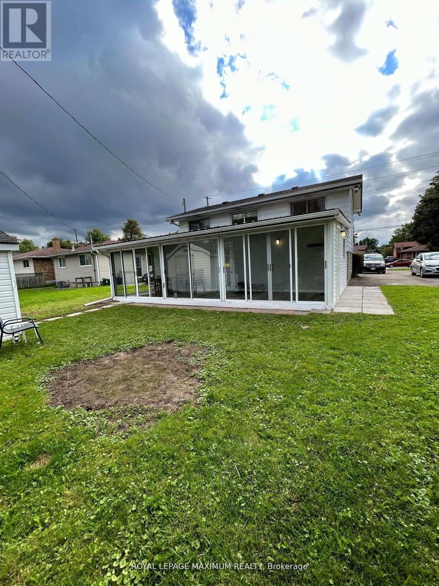 












360 FIRST AVENUE

,
Welland,




Ontario
L3C5Y9

