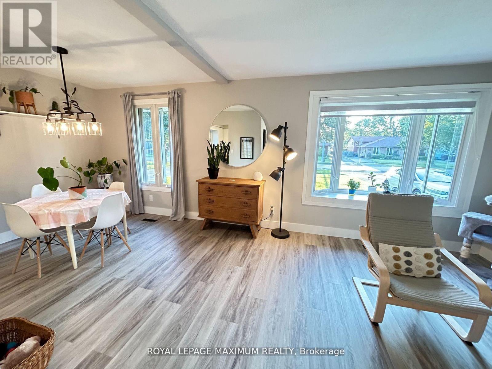 












360 FIRST AVENUE

,
Welland,




Ontario
L3C5Y9

