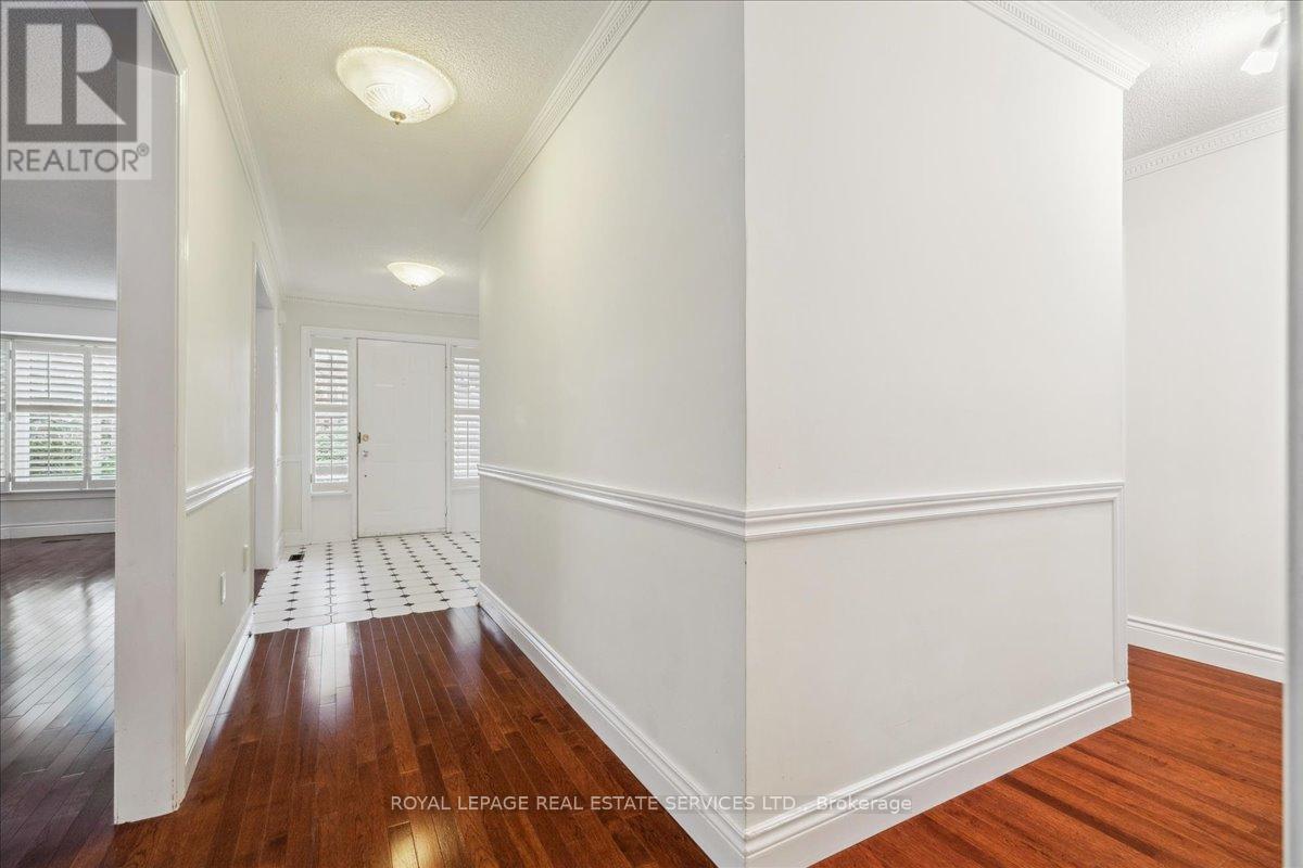 












172 RIVER OAKS BOULEVARD E

,
Oakville,




Ontario
L6H5N7

