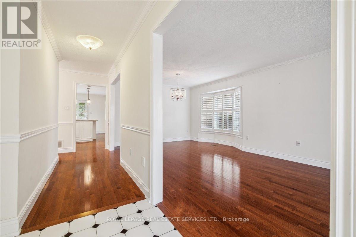 












172 RIVER OAKS BOULEVARD E

,
Oakville,




Ontario
L6H5N7

