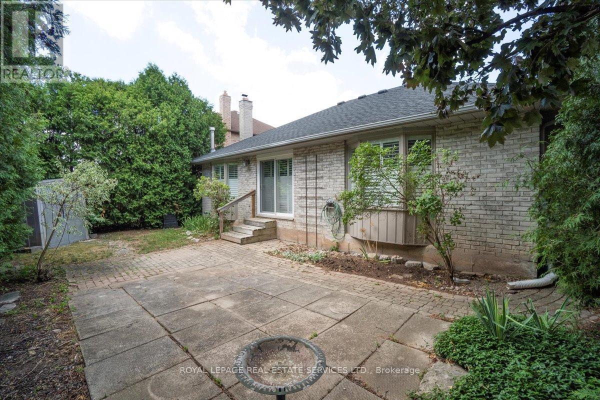 












172 RIVER OAKS BOULEVARD E

,
Oakville,




Ontario
L6H5N7

