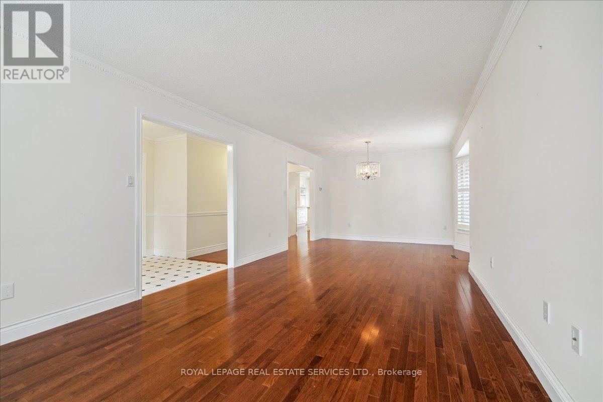












172 RIVER OAKS BOULEVARD E

,
Oakville,




Ontario
L6H5N7

