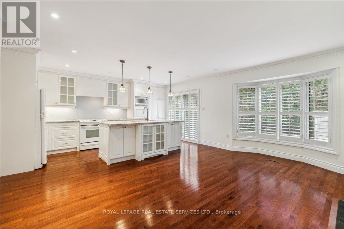 












172 RIVER OAKS BOULEVARD E

,
Oakville,




Ontario
L6H5N7

