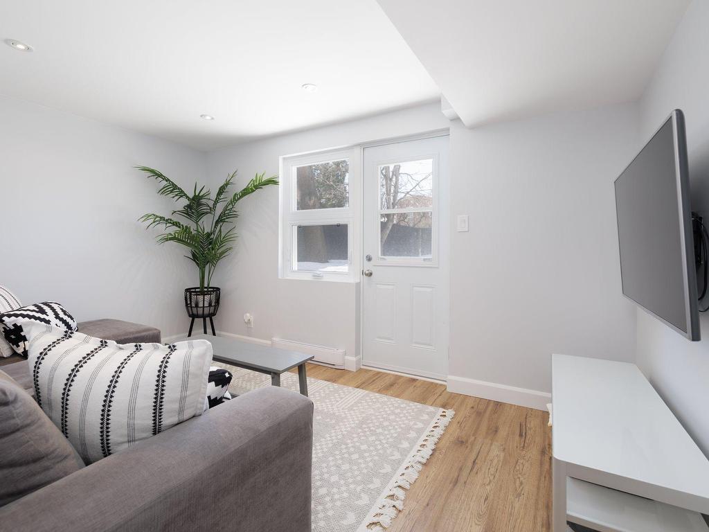 









28


Rue Hazelwood

,
Dollard-des-Ormeaux,




QC
H9A2N6

