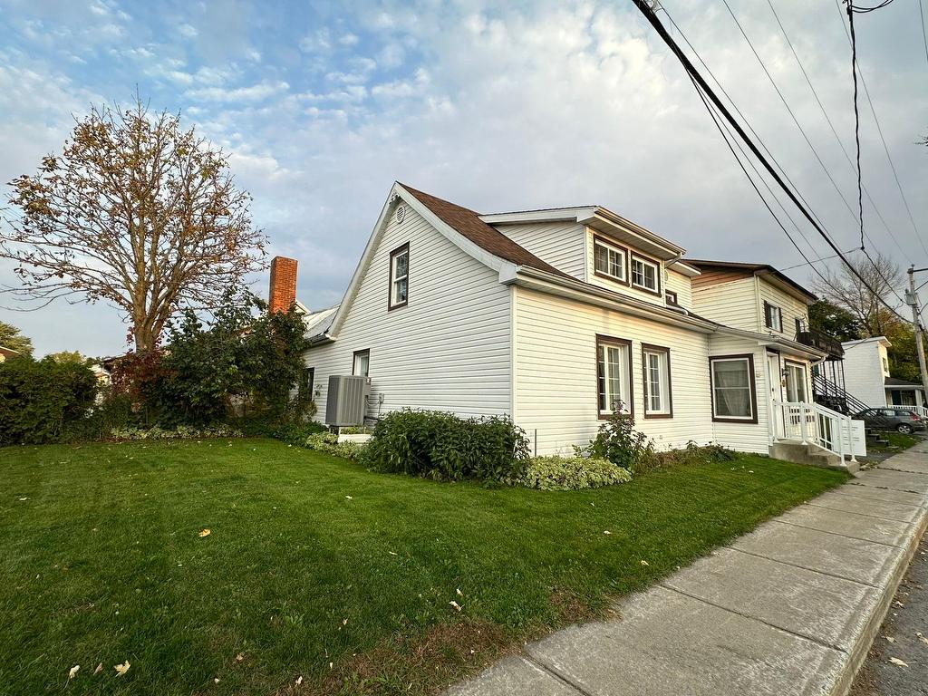 









22


Rue St-Joseph

,
Saint-Louis-de-Gonzague,




QC
J0S1T0

