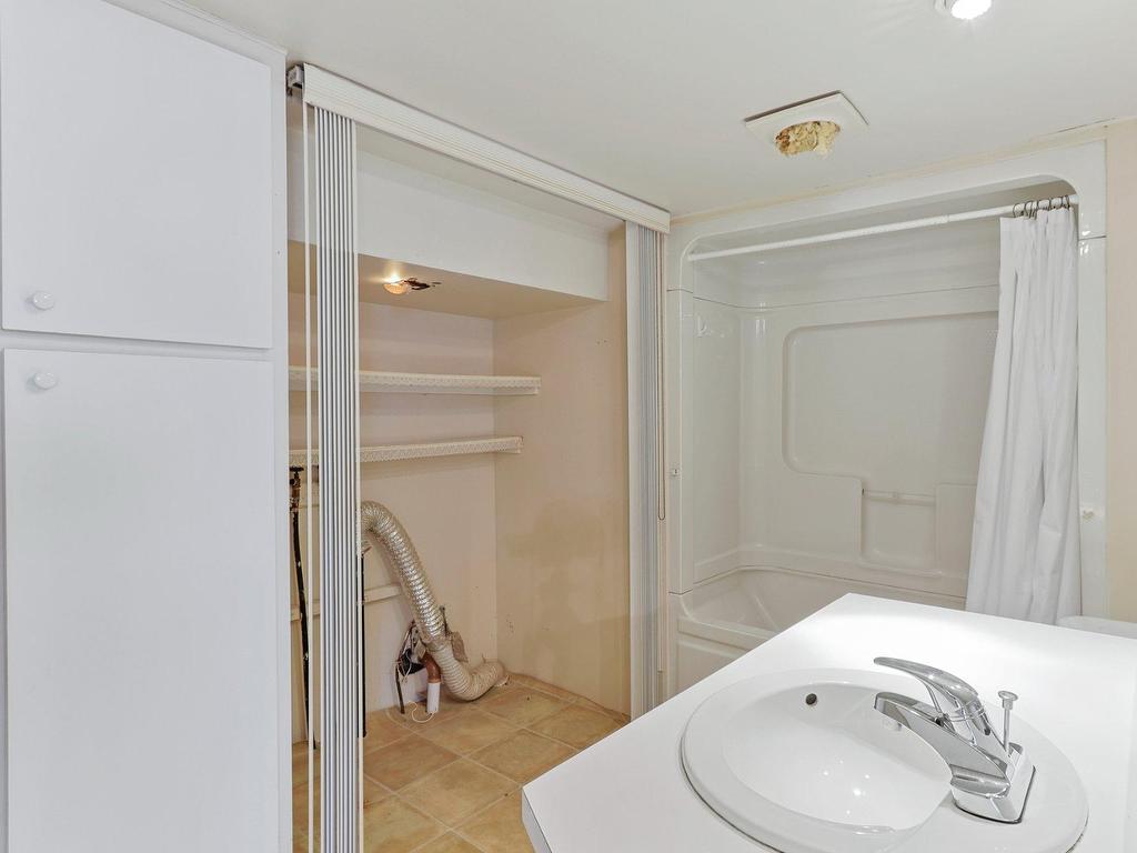 









22


Rue St-Joseph

,
Saint-Louis-de-Gonzague,




QC
J0S1T0

