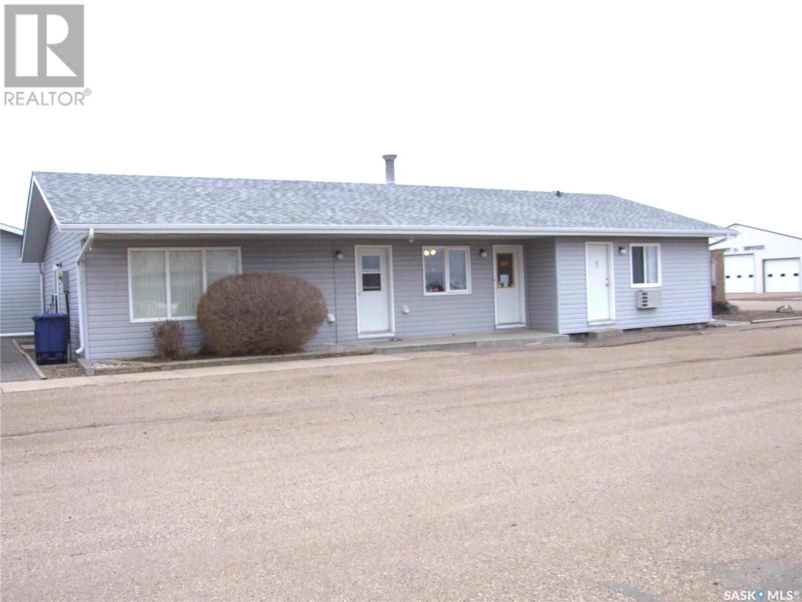 












401 Martin STREET

,
Burstall,




Saskatchewan
S0N0H0

