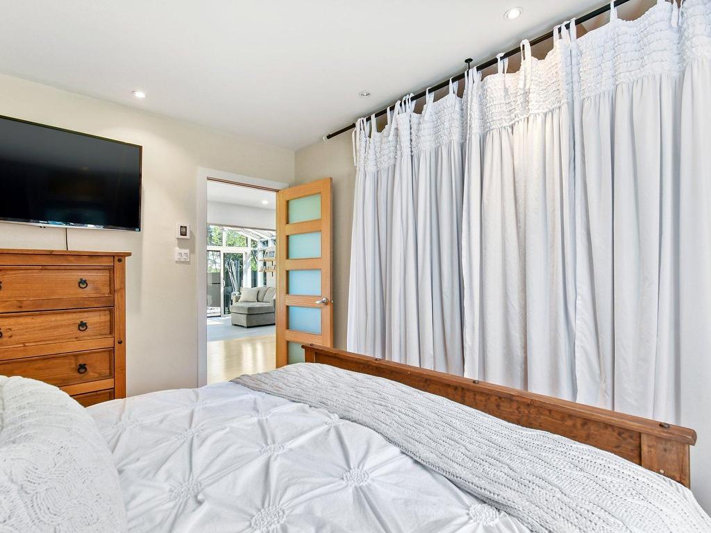 









625


Rue La Bruyère

,
Laval (Auteuil),




QC
H1H1X2

