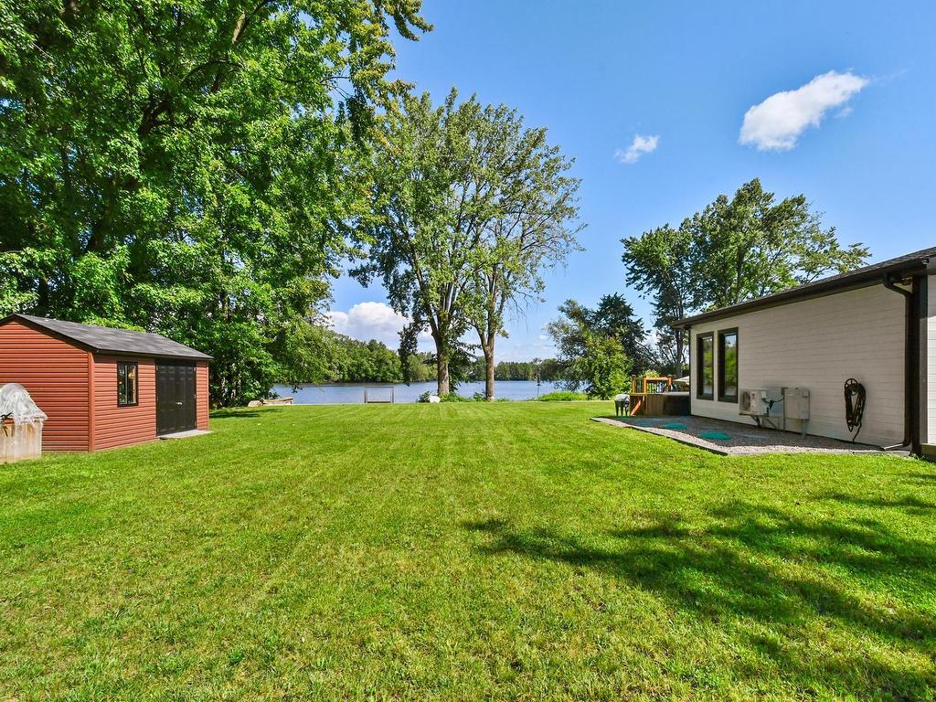 









625


Rue La Bruyère

,
Laval (Auteuil),




QC
H1H1X2

