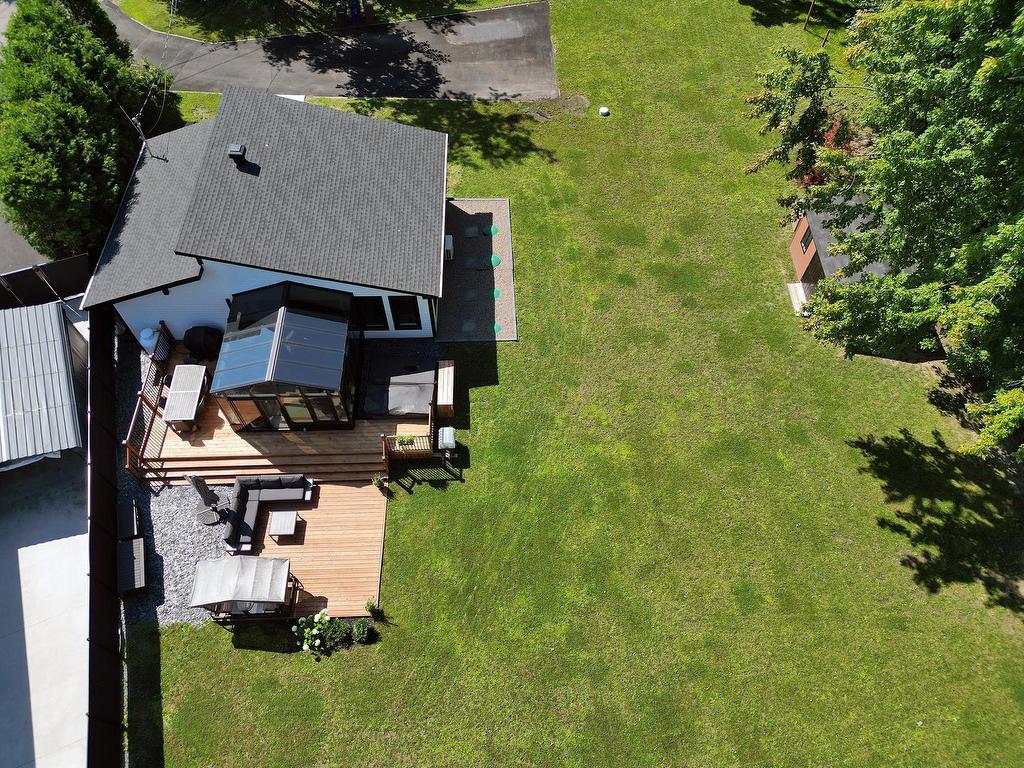 









625


Rue La Bruyère

,
Laval (Auteuil),




QC
H1H1X2

