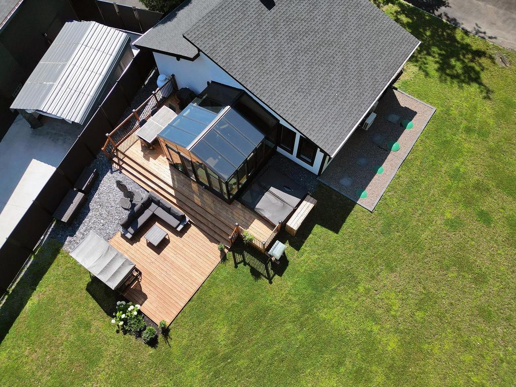 









625


Rue La Bruyère

,
Laval (Auteuil),




QC
H1H1X2

