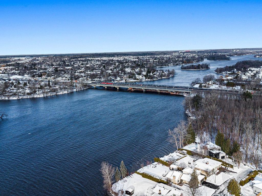 









625


Rue La Bruyère

,
Laval (Auteuil),




QC
H1H1X2

