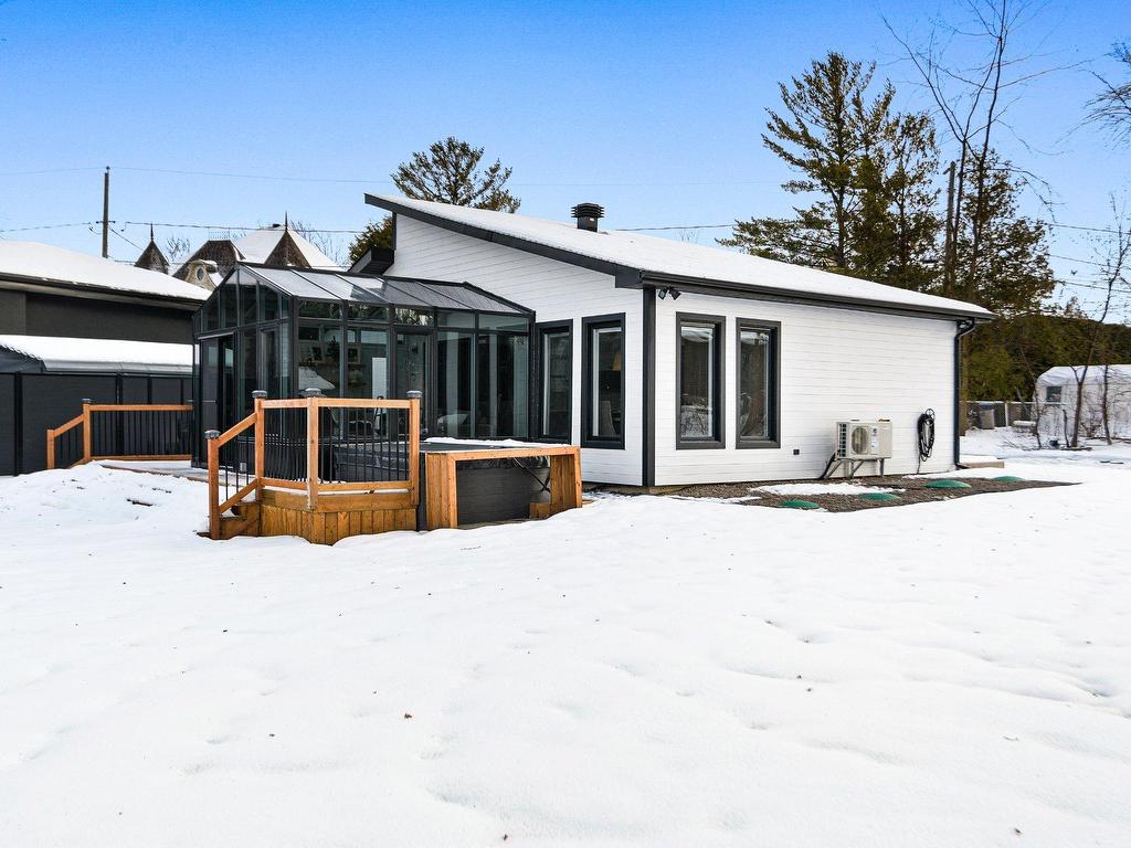 









625


Rue La Bruyère

,
Laval (Auteuil),




QC
H1H1X2

