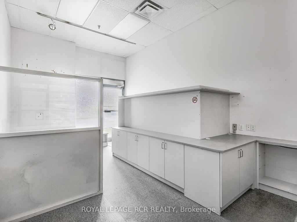 









3833


Midland

Avenue, 16,
Toronto,




ON
M1V 5L6

