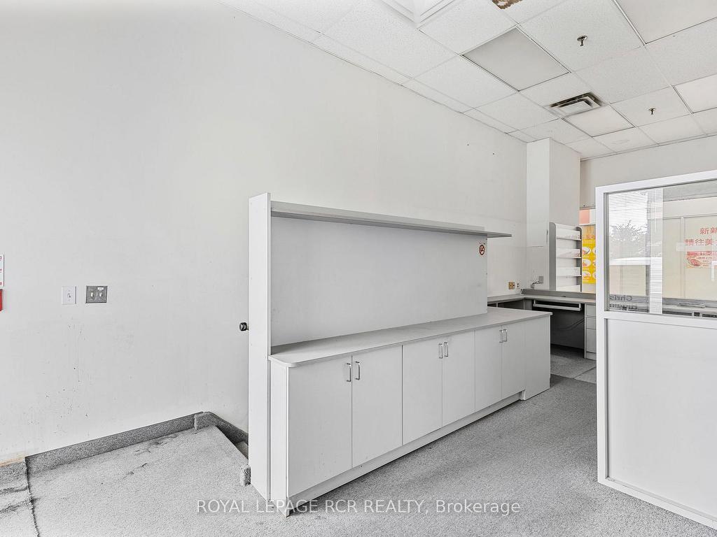 









3833


Midland

Avenue, 16,
Toronto,




ON
M1V 5L6

