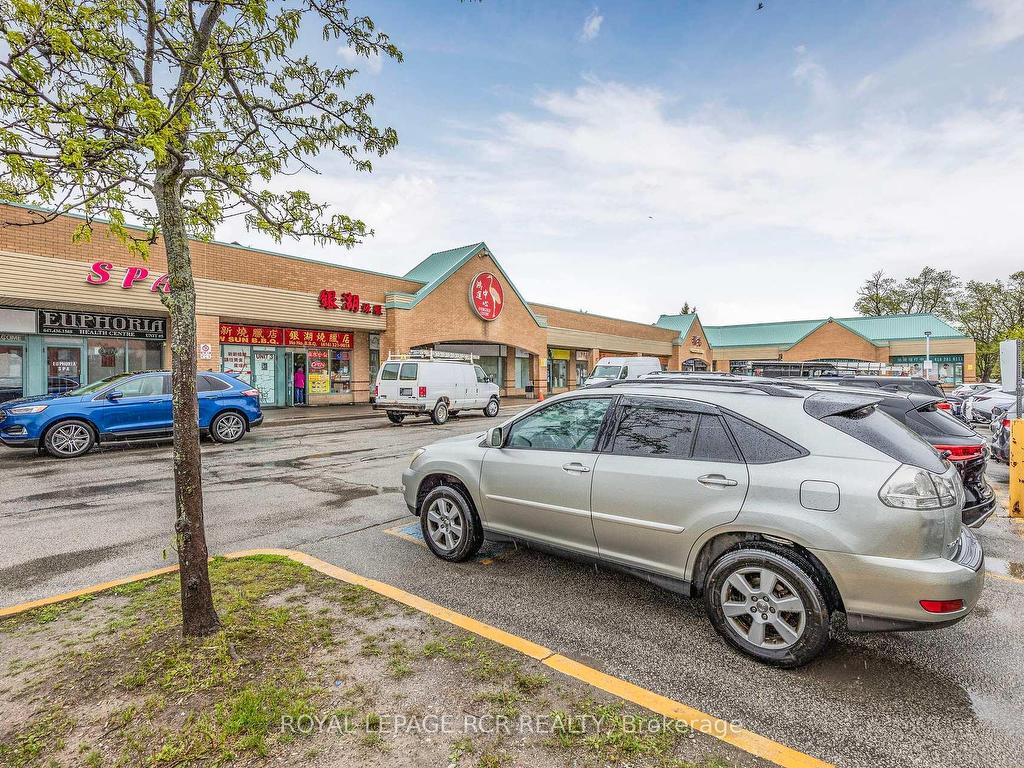 









3833


Midland

Avenue, 16,
Toronto,




ON
M1V 5L6

