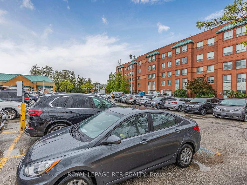 









3833


Midland

Avenue, 16,
Toronto,




ON
M1V 5L6

