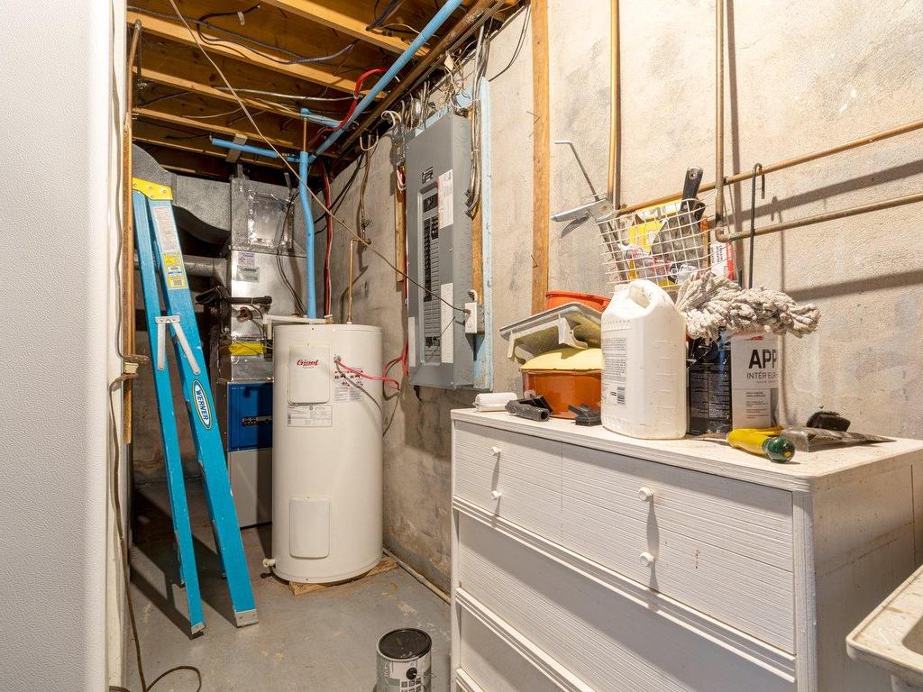 









223


Rue du Marquis

,
Sorel-Tracy,




QC
J3R2T3

