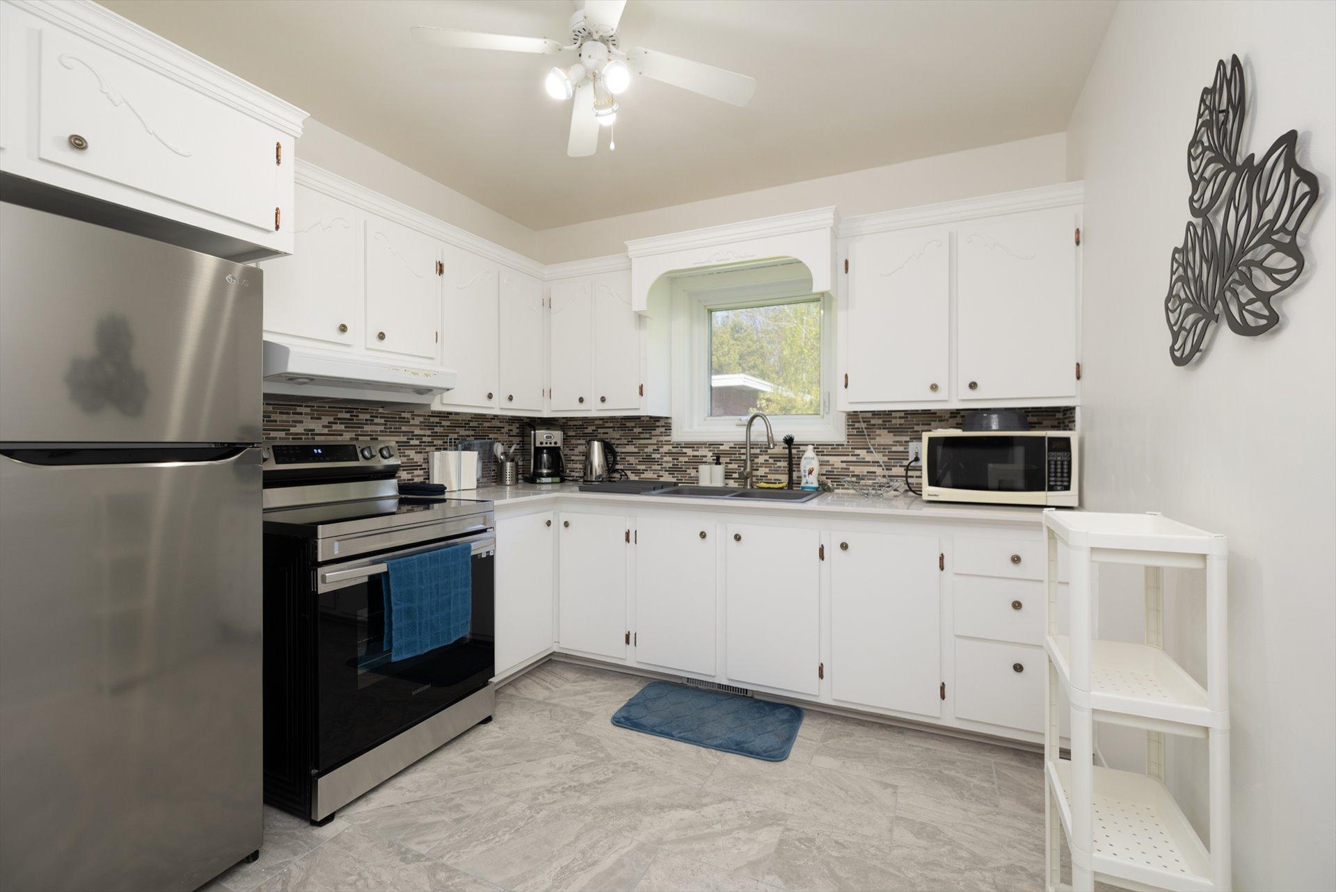 









1683


Route 133

,
Pike River,




QC
J0J1P0

