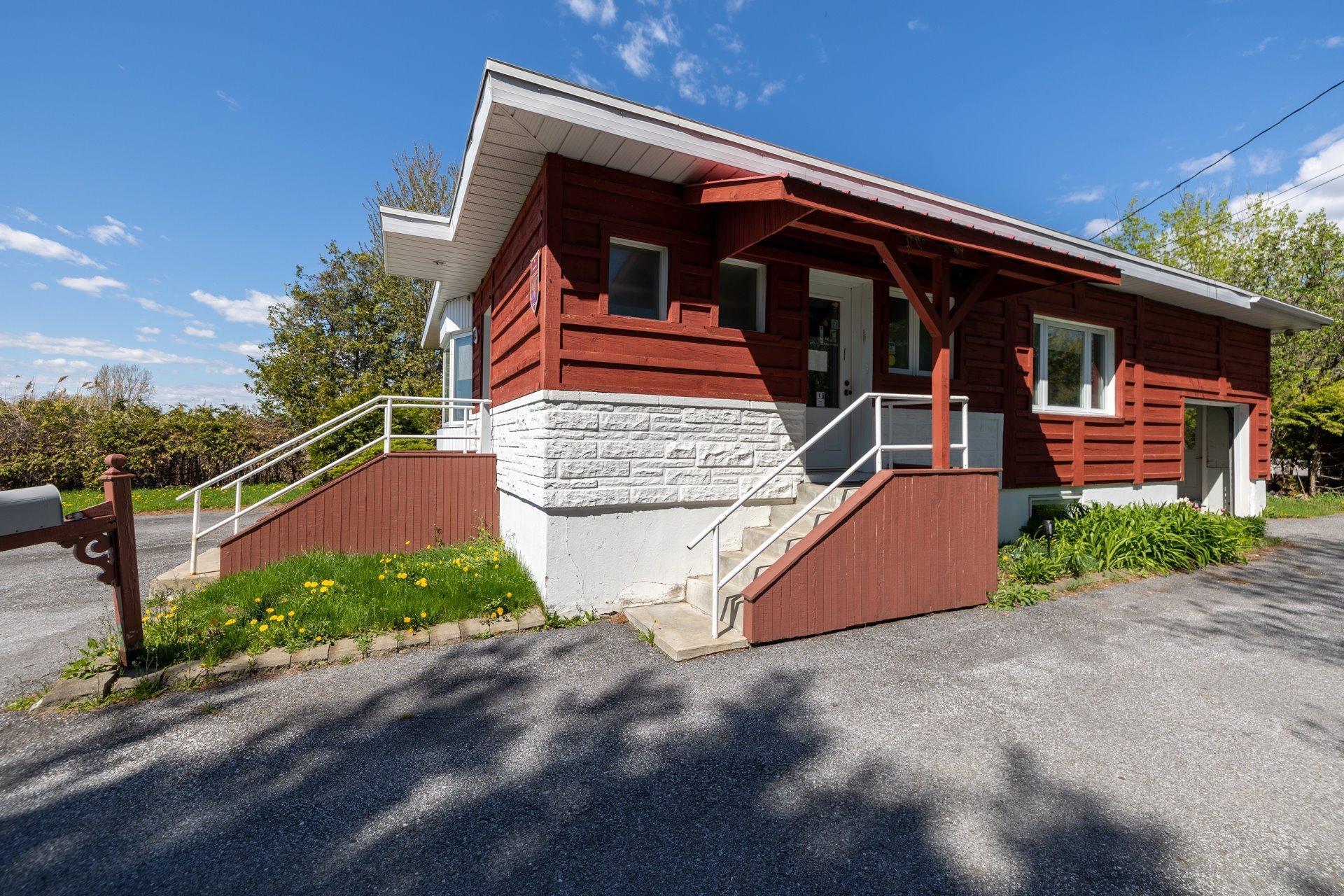 









1683


Route 133

,
Pike River,




QC
J0J1P0

