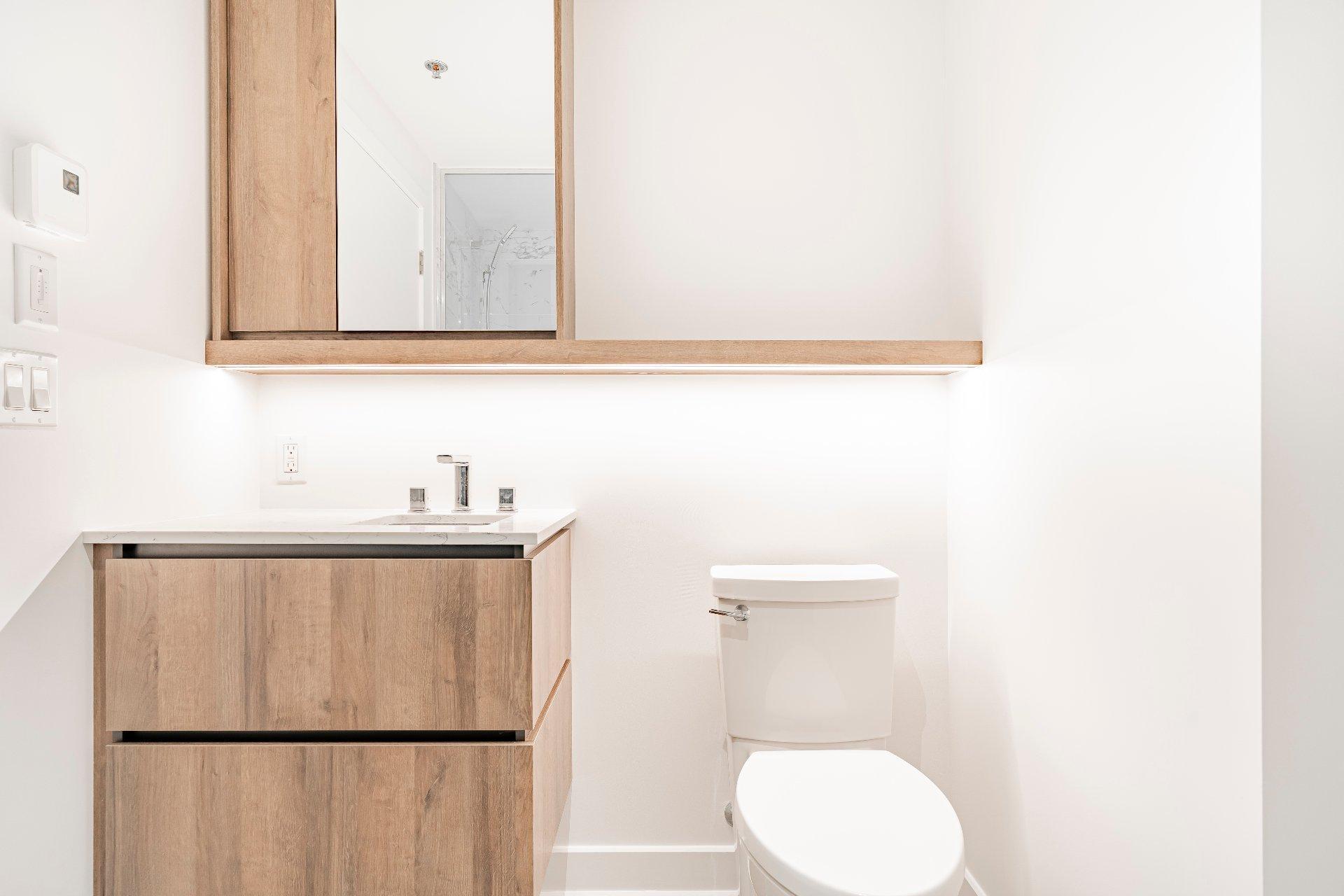 









170


Rue Rioux

, 715,
Montréal (Le Sud-Ouest),




QC
H3C2A5

