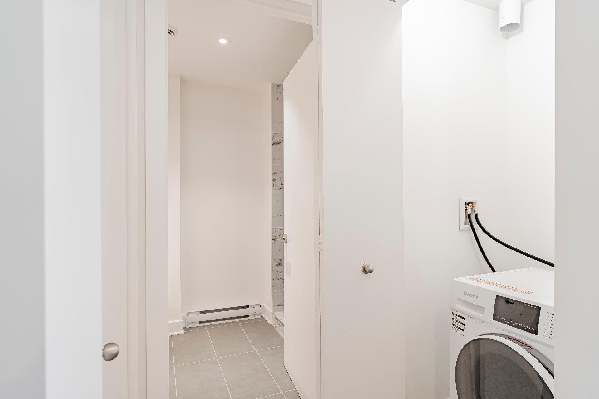 









170


Rue Rioux

, 715,
Montréal (Le Sud-Ouest),




QC
H3C2A5

