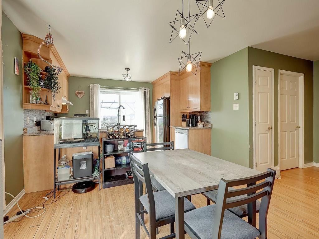 









167


Rue Chagnon

,
Waterloo,




QC
J0E2N0

