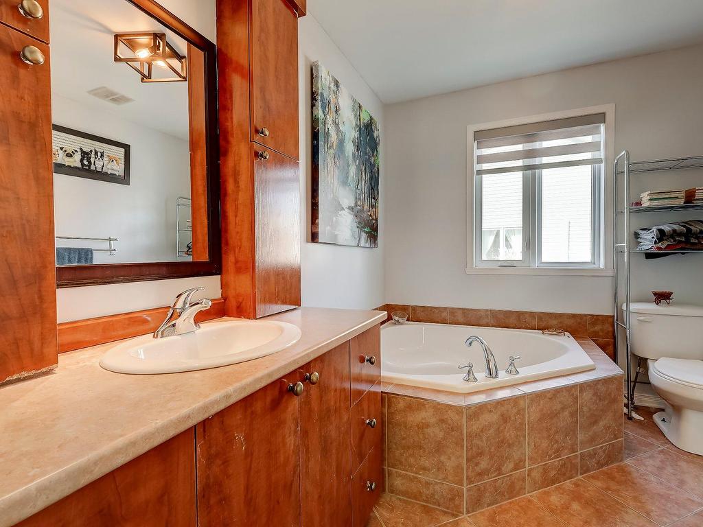 









167


Rue Chagnon

,
Waterloo,




QC
J0E2N0

