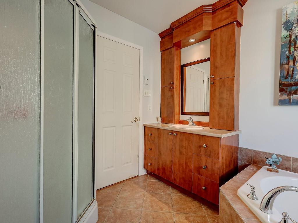 









167


Rue Chagnon

,
Waterloo,




QC
J0E2N0

