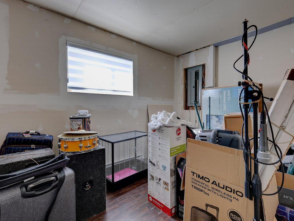 









167


Rue Chagnon

,
Waterloo,




QC
J0E2N0

