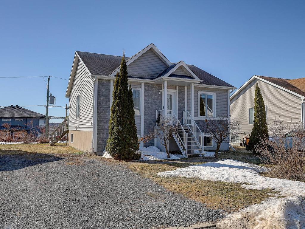 









167


Rue Chagnon

,
Waterloo,




QC
J0E2N0

