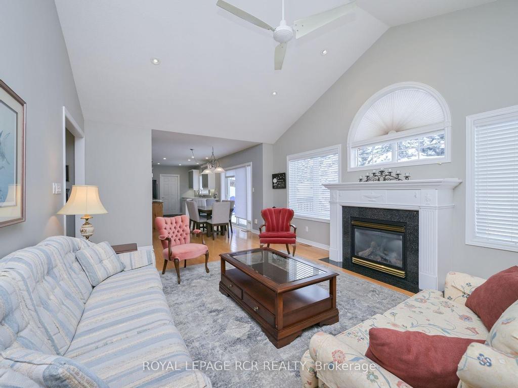 









42


Napa Ridge

N/A,
New Tecumseth,




ON
L9R 2E4

