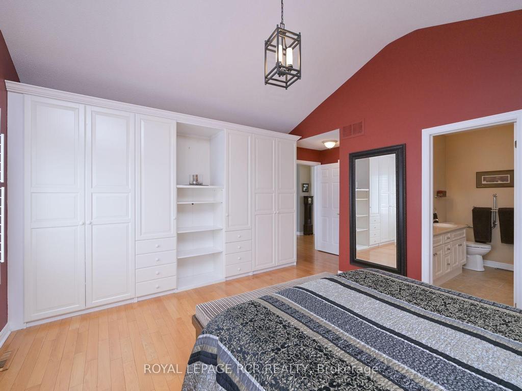 









42


Napa Ridge

N/A,
New Tecumseth,




ON
L9R 2E4


