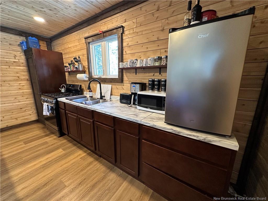 









11


Austin Brook

,
Nepisiguit Falls,




NB
E2A 6W8

