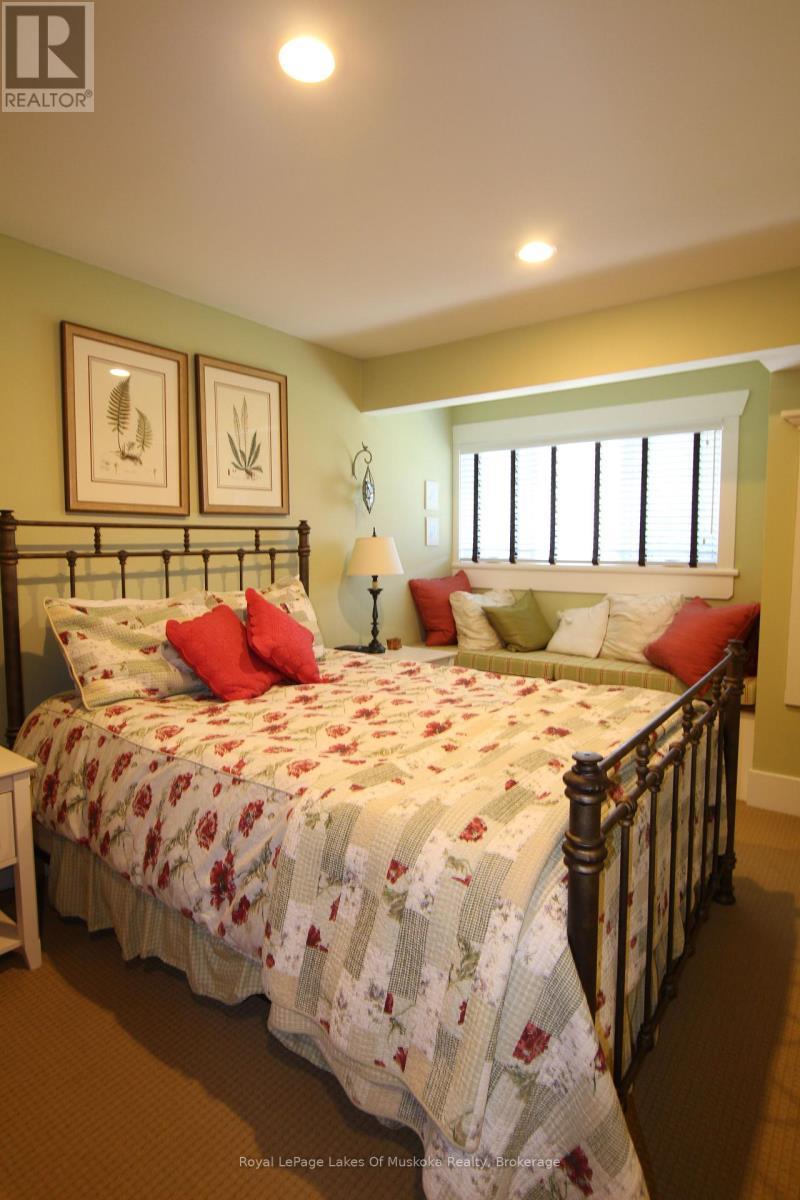 












V 11, W 5 - 1020 BIRCH GLEN ROAD

,
Lake of Bays (Mclean),




Ontario
P0B1A0

