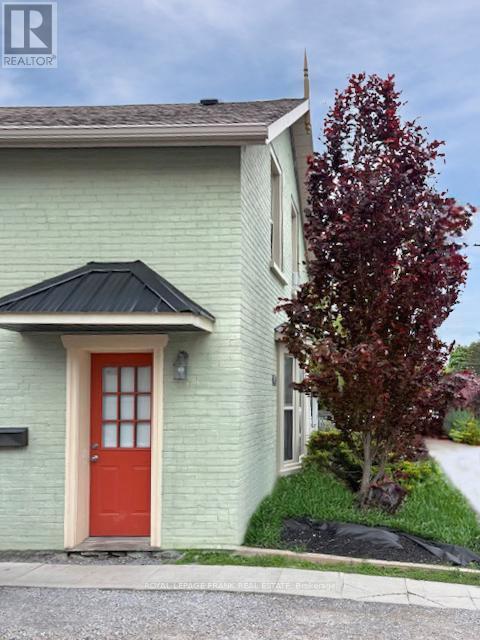 












140 ANTRIM STREET

,
Peterborough Central (North),




Ontario
K9H3G3

