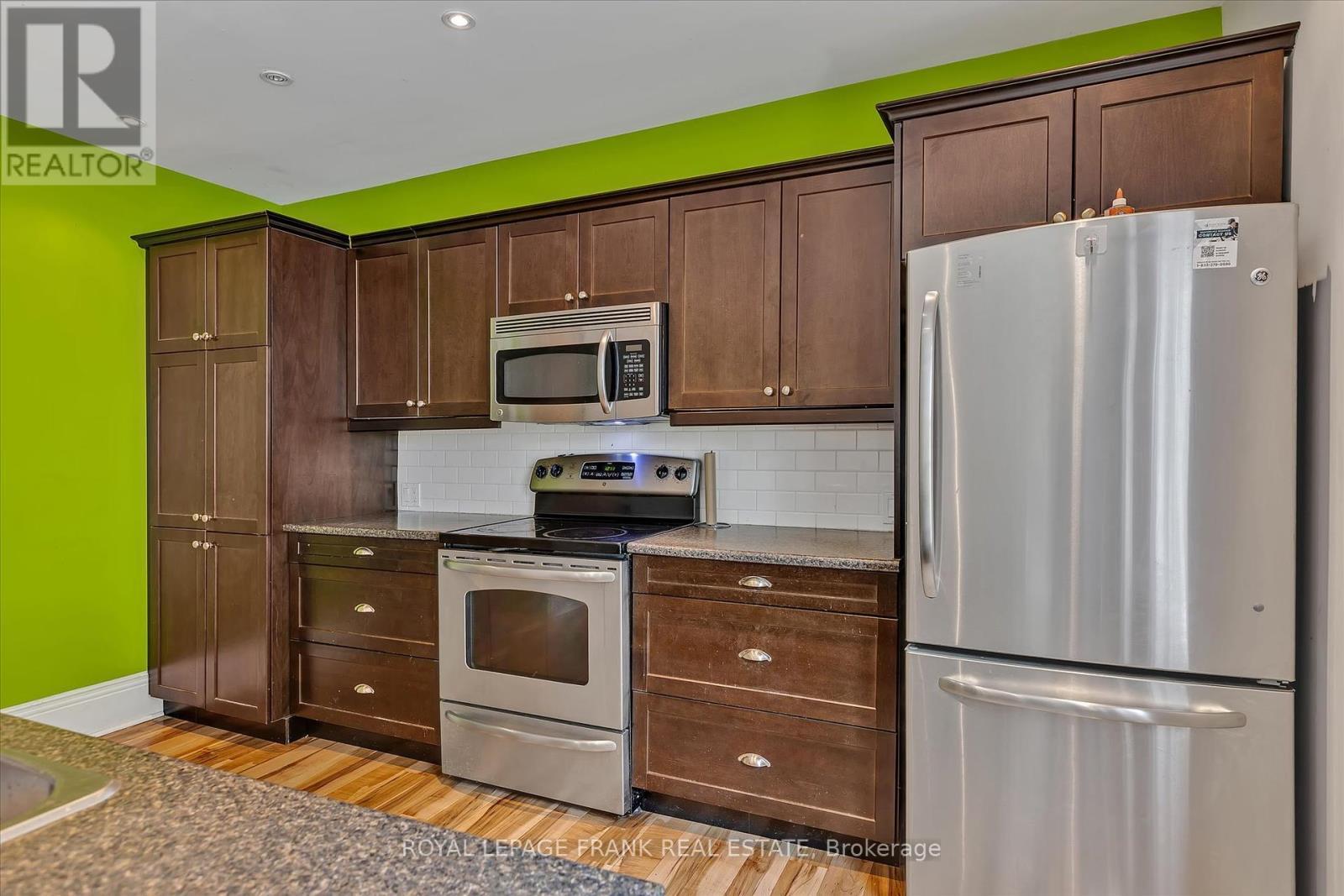 












140 ANTRIM STREET

,
Peterborough Central (North),




Ontario
K9H3G3

