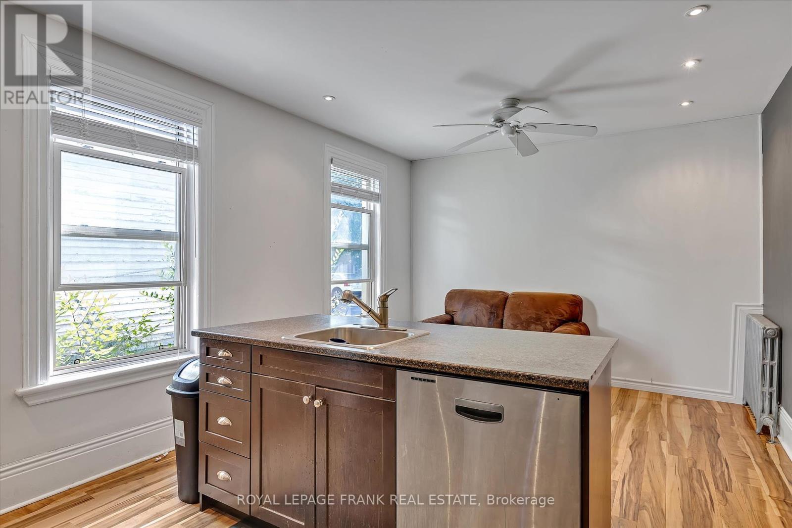 












140 ANTRIM STREET

,
Peterborough Central (North),




Ontario
K9H3G3

