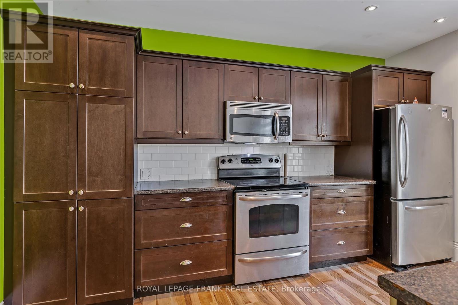 












140 ANTRIM STREET

,
Peterborough Central (North),




Ontario
K9H3G3

