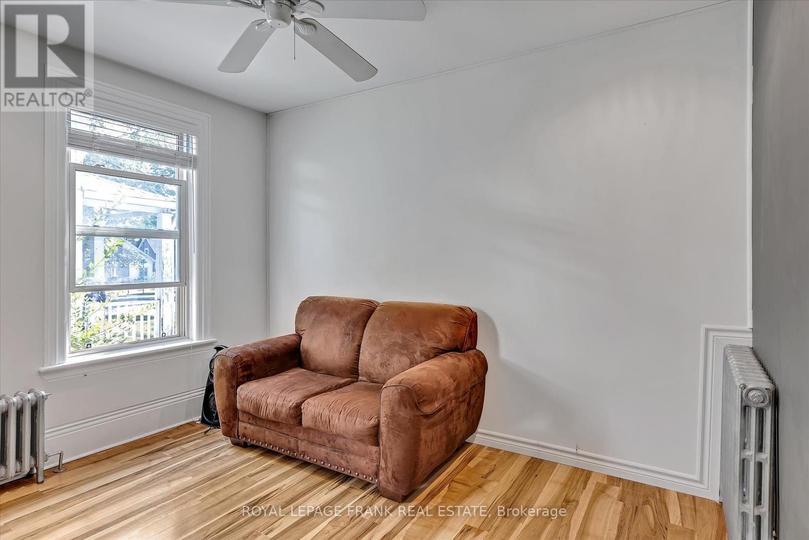 












140 ANTRIM STREET

,
Peterborough Central (North),




Ontario
K9H3G3

