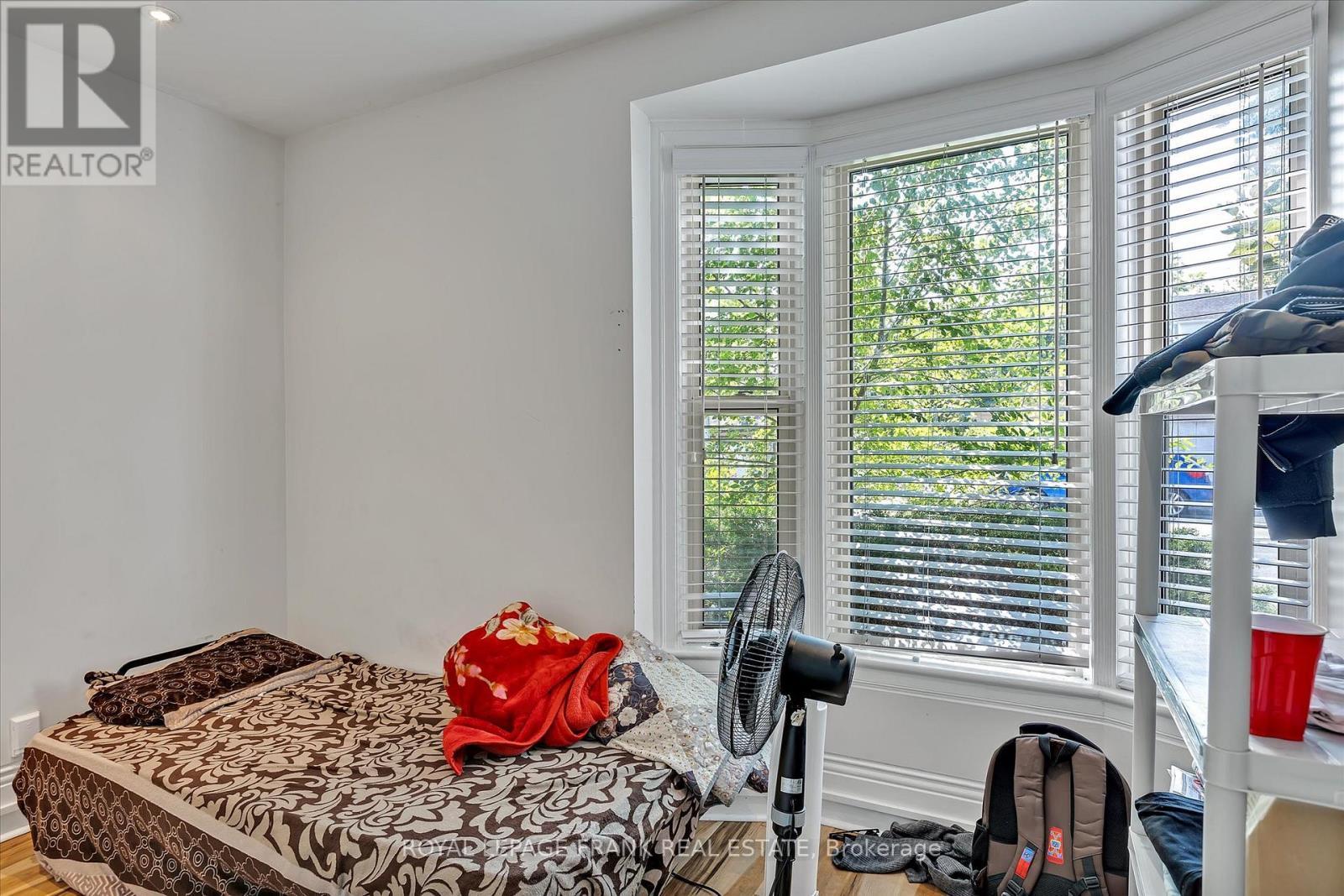 












140 ANTRIM STREET

,
Peterborough Central (North),




Ontario
K9H3G3

